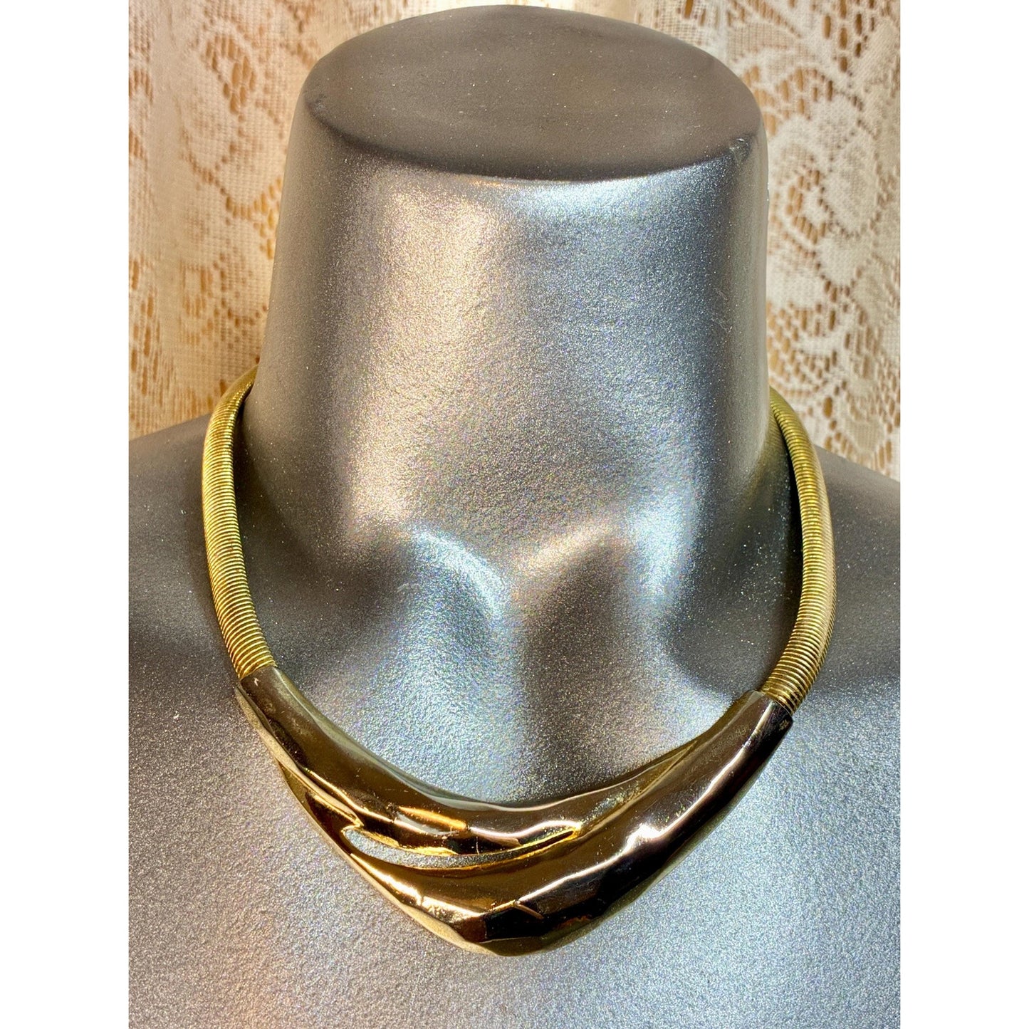 Vintage 1980s Gold Tone Flat Snake Chain Statement Necklace | Faceted Modernist Collar 17”